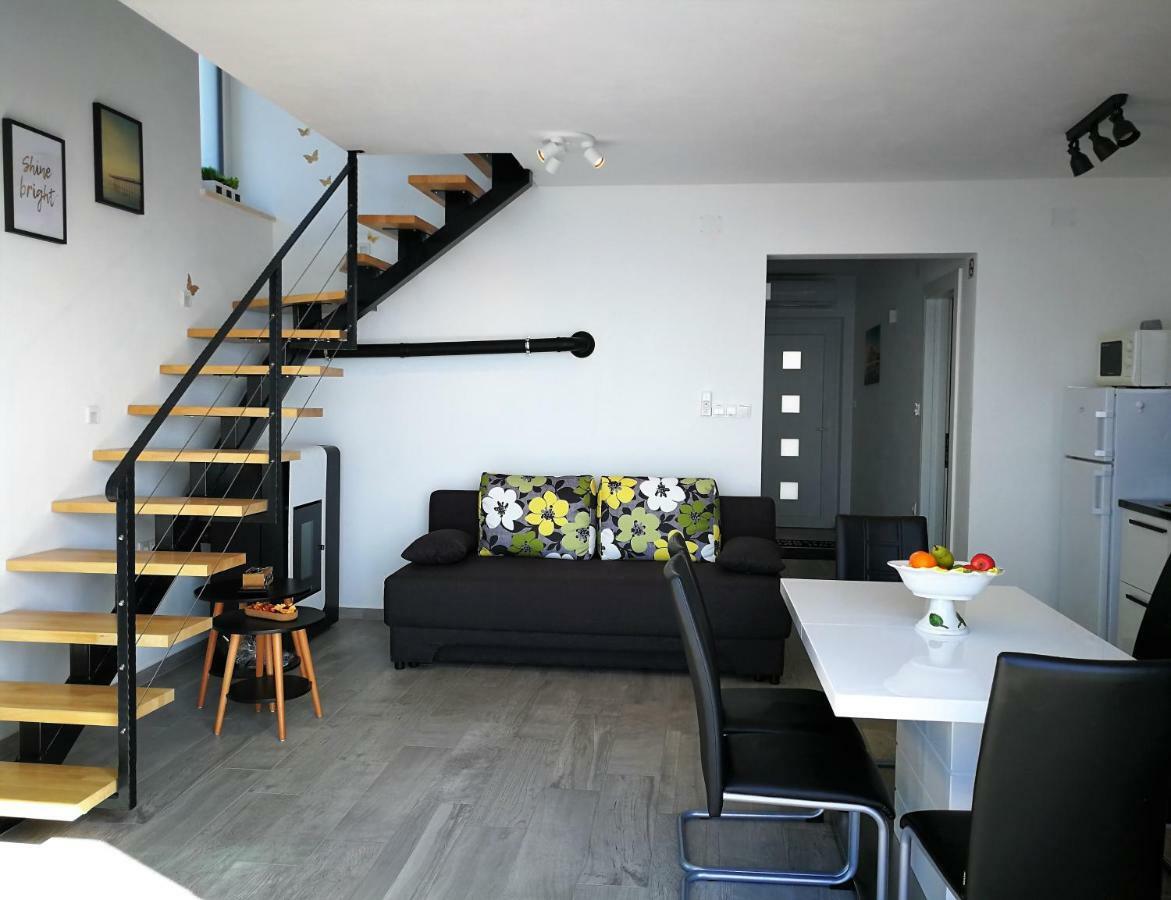 Apartment Segnia เซนญ์ ภายนอก รูปภาพ