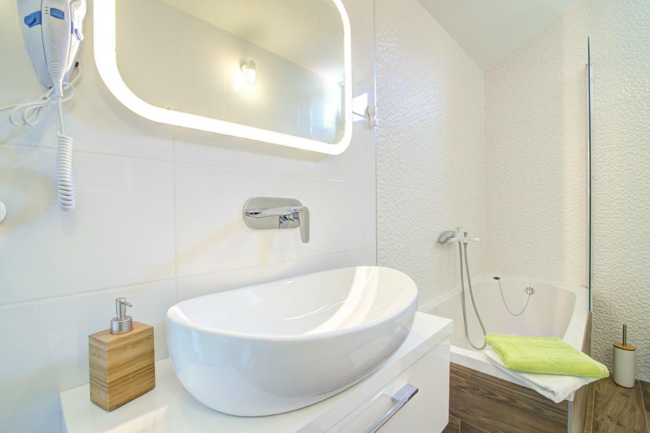 Apartment Segnia เซนญ์ ภายนอก รูปภาพ